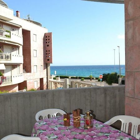 Window On The Sea Apartment Gallipoli Exterior photo