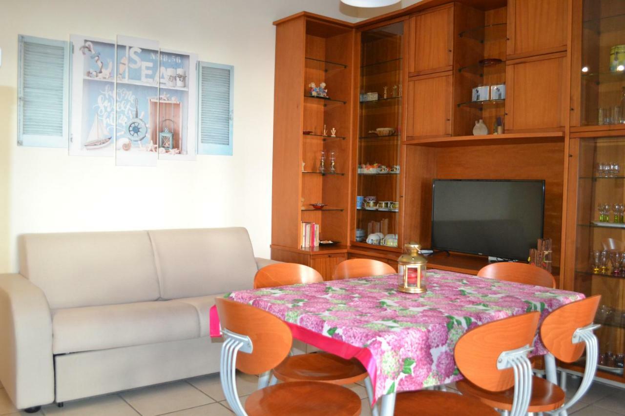Window On The Sea Apartment Gallipoli Exterior photo